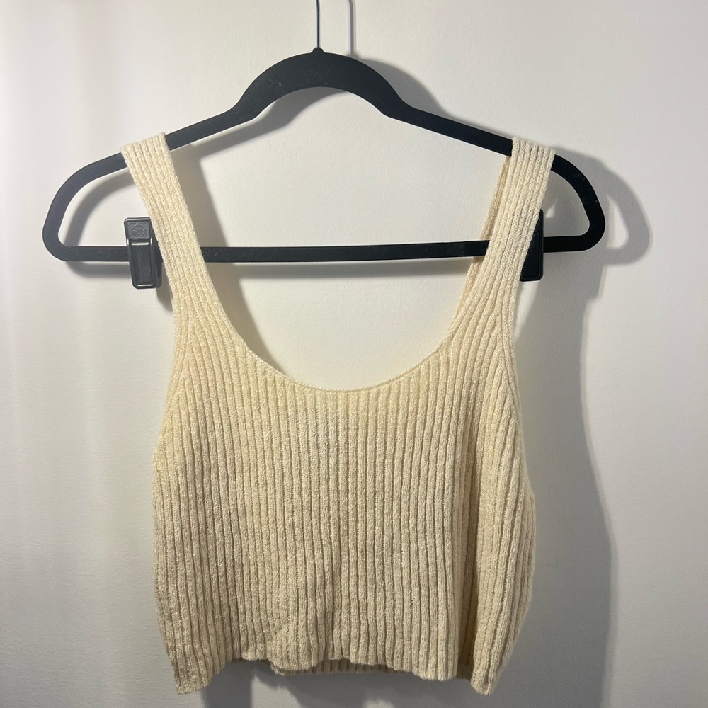 Loose fitting cropped tank top